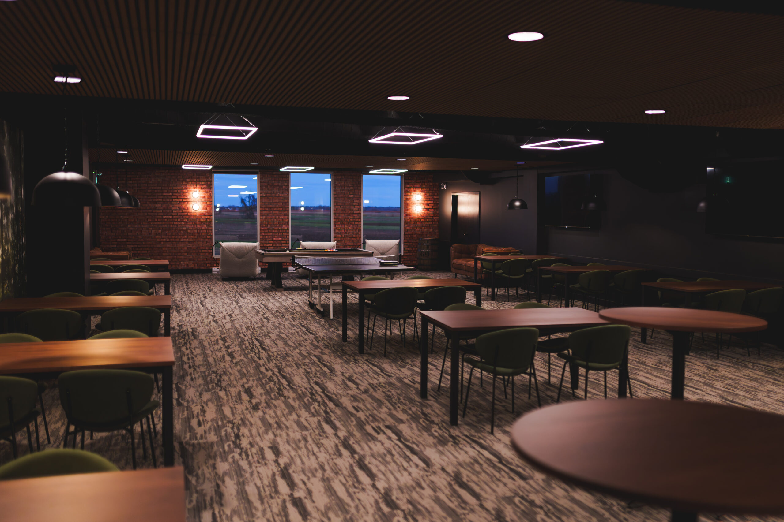 QG25-@zappy.lama-Lieux-45